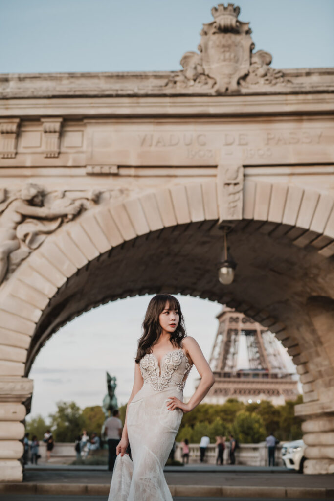 巴黎鐵塔婚紗攝影攻略｜電影感婚紗 | Kvision婚紗攝影