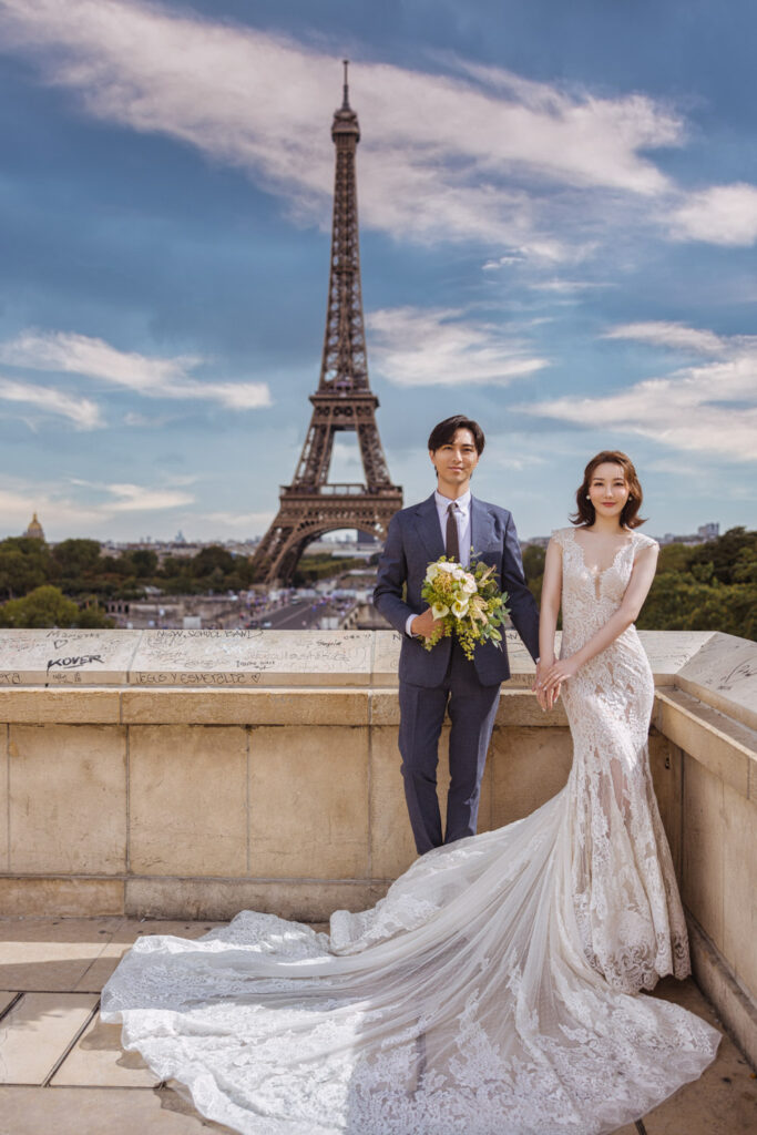 巴黎鐵塔婚紗攝影攻略｜電影感婚紗 | Kvision婚紗攝影